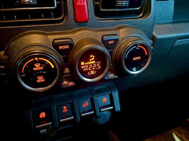 SUZUKI鈴木 JIMNY  第13張相片