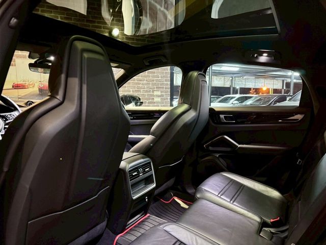 PORSCHE保時捷 CAYENNE  第10張相片