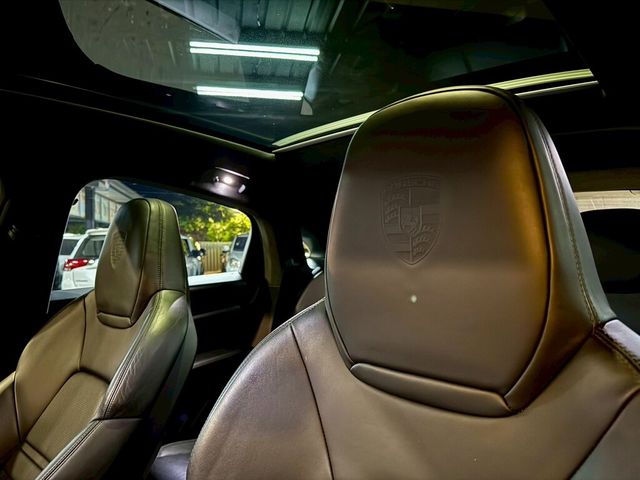 PORSCHE保時捷 CAYENNE  第16張相片