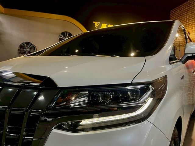 TOYOTA豐田 ALPHARD  第3張相片