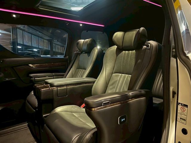 TOYOTA豐田 ALPHARD  第7張相片