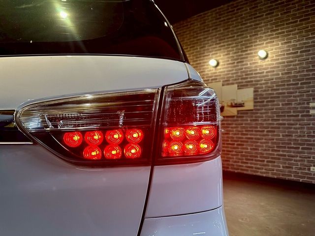 TOYOTA豐田 WISH  第6張相片