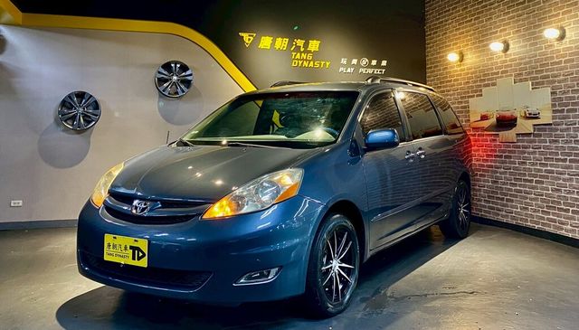 TOYOTA豐田 SIENNA  第1張相片