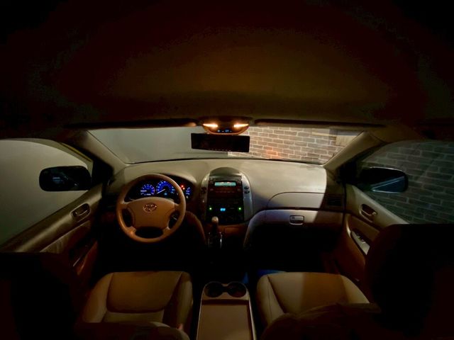 TOYOTA豐田 SIENNA  第5張相片