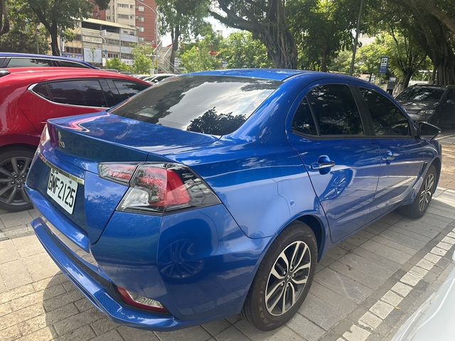 MITSUBISHI三菱 GRAND LANCER  第4張相片