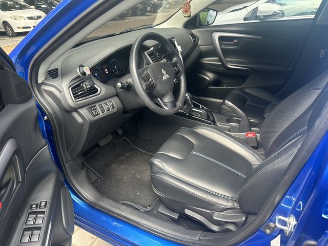 MITSUBISHI三菱 GRAND LANCER  第5張相片