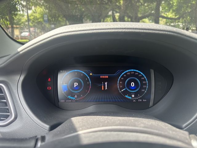 MITSUBISHI三菱 GRAND LANCER  第8張相片