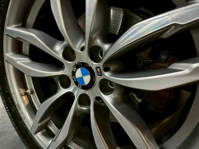 BMW寶馬 X4 XDRIVE20I  第7張相片