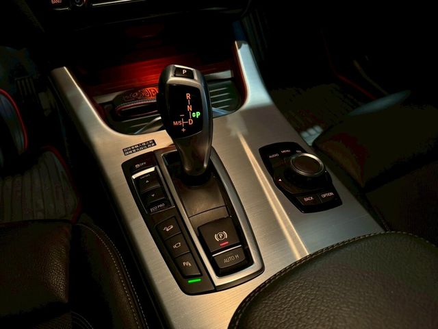 BMW寶馬 X4 XDRIVE20I  第15張相片