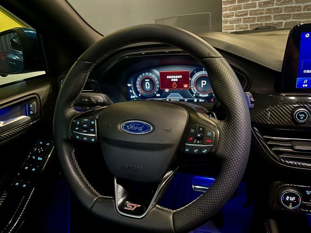 FORD福特 FOCUS ST  第9張相片