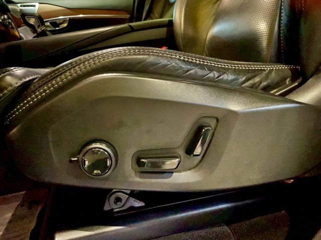 VOLVO富豪 XC90  第20張相片