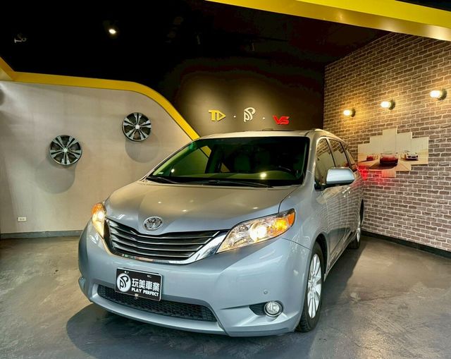 TOYOTA豐田 SIENNA  第1張相片