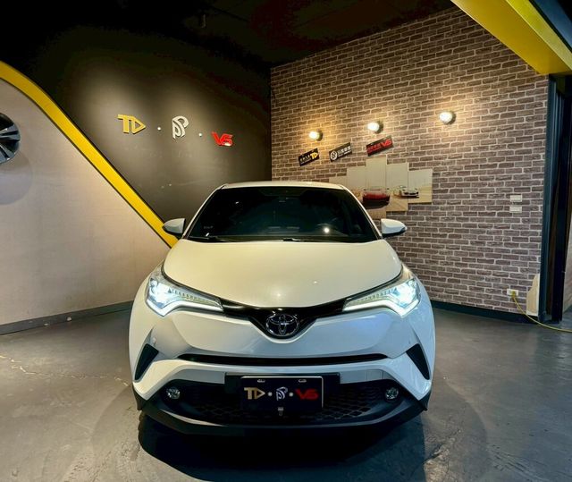 TOYOTA豐田 C-HR  第3張相片