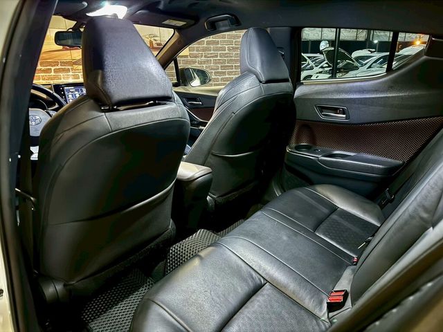 TOYOTA豐田 C-HR  第11張相片