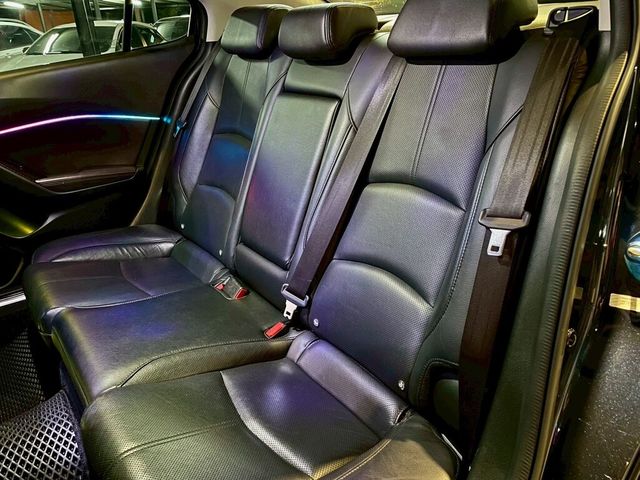 MAZDA馬自達 MAZDA 3  第9張相片