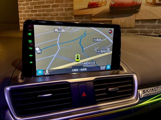 MAZDA馬自達 MAZDA 3  第12張相片