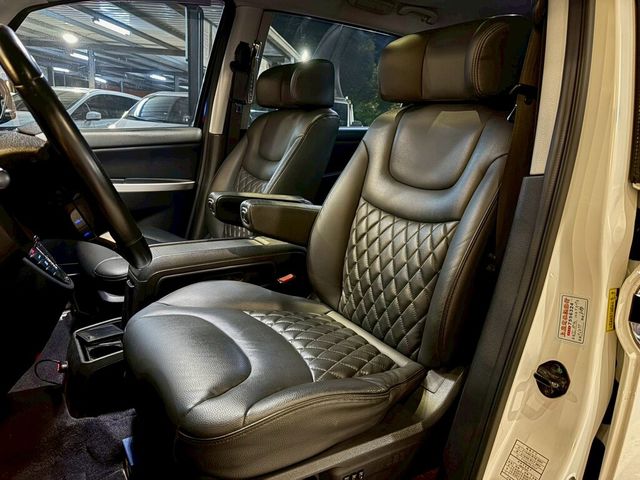 LUXGEN納智捷 M7 TURBO  第7張相片