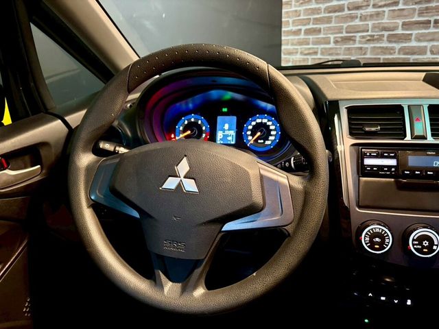 MITSUBISHI三菱 COLT PLUS  第10張相片