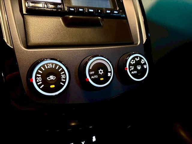 MITSUBISHI三菱 COLT PLUS  第13張相片