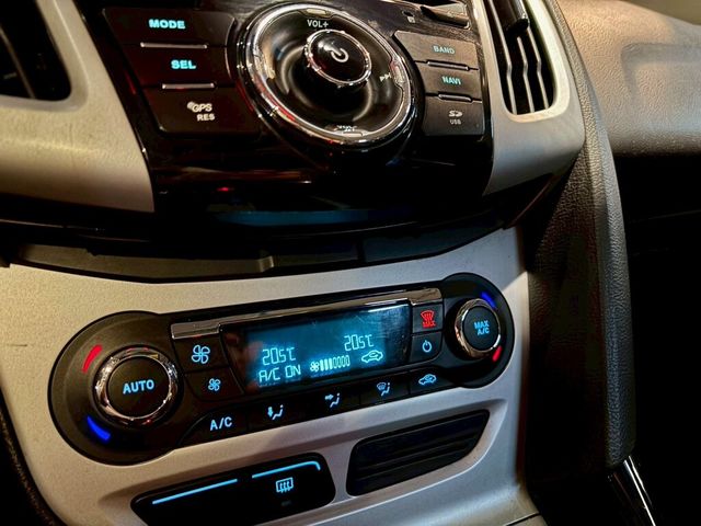 FORD福特 FOCUS  第13張相片