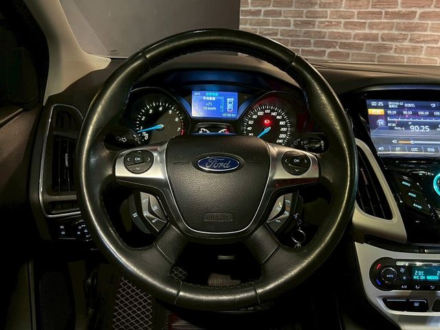 FORD福特 FOCUS  第10張相片