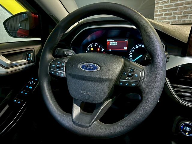 FORD福特 FOCUS  第8張相片