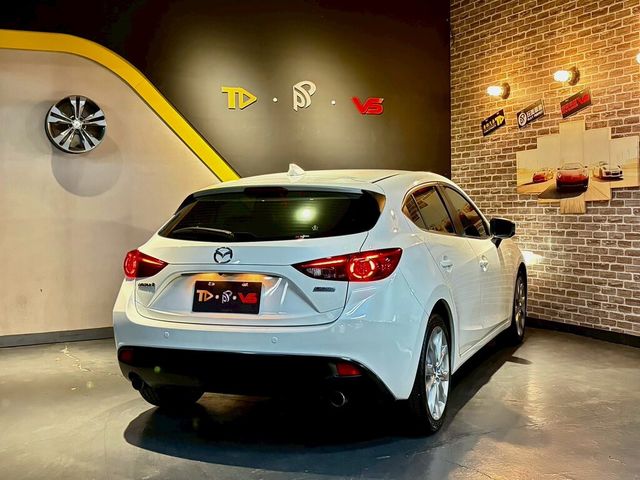 MAZDA馬自達 MAZDA 3  第2張相片
