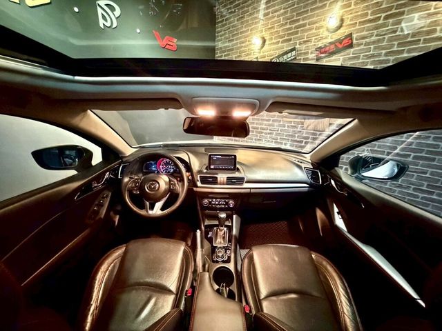 MAZDA馬自達 MAZDA 3  第10張相片