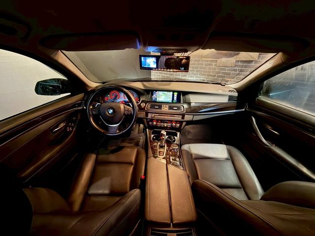 BMW寶馬 520I  第8張相片