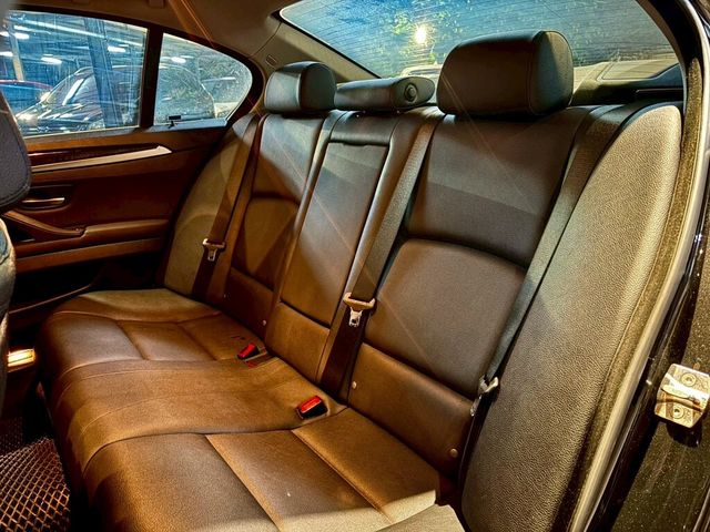 BMW寶馬 520I  第11張相片