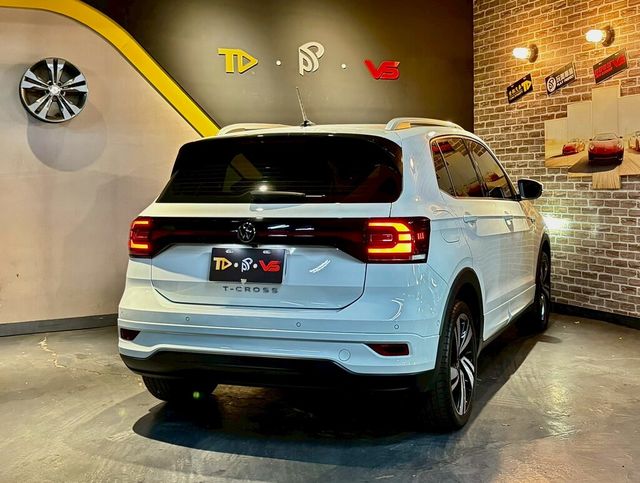 VOLKSWAGEN福斯 T-CROSS  第2張相片