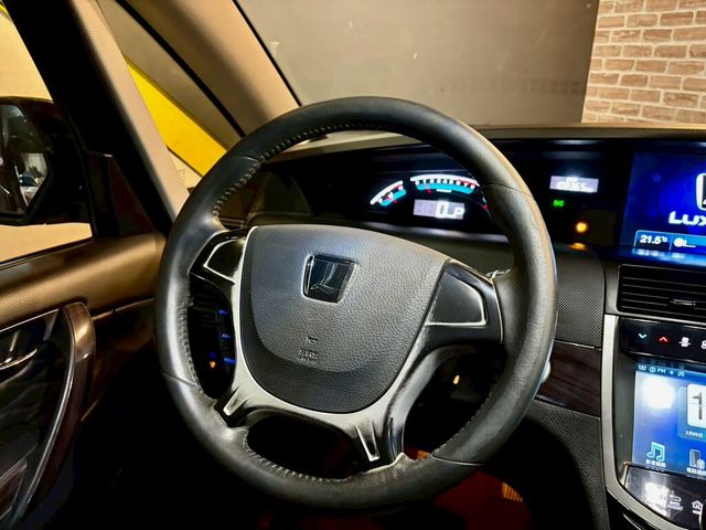 LUXGEN納智捷 M7 TURBO  第12張相片