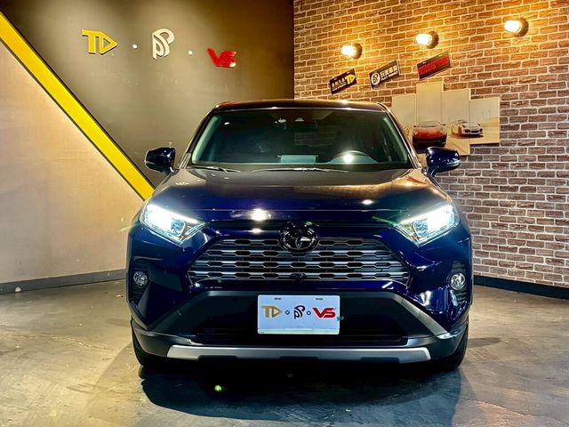 TOYOTA豐田 RAV4  第3張相片