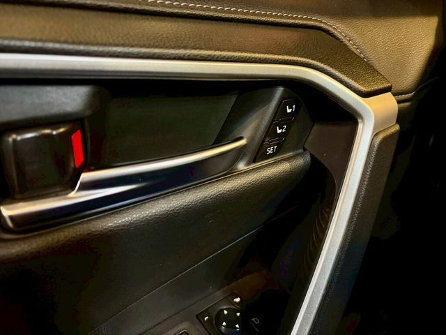 TOYOTA豐田 RAV4  第14張相片