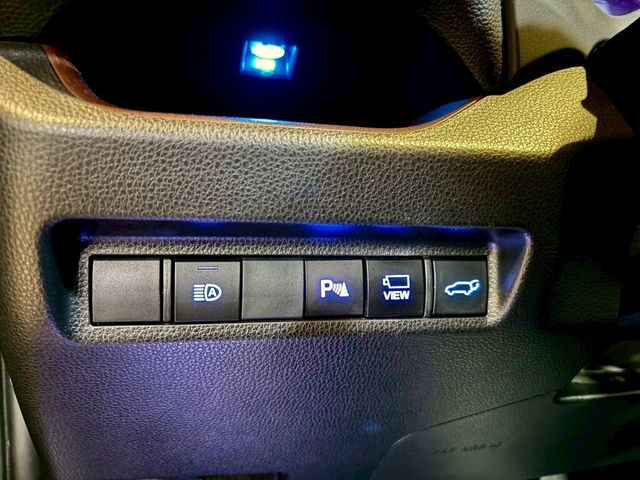 TOYOTA豐田 RAV4  第18張相片