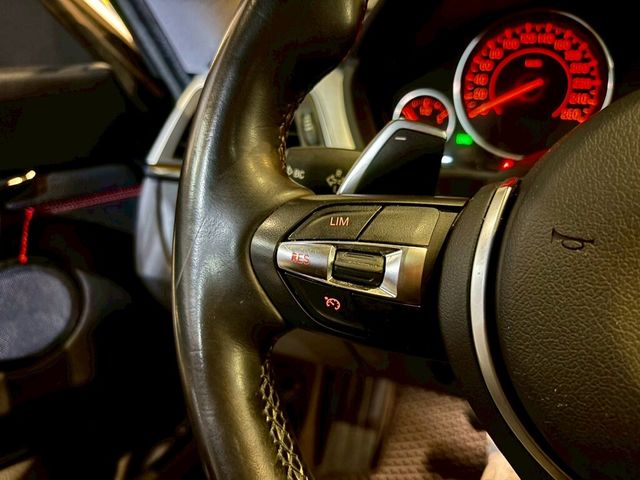 BMW寶馬 320I GT  第14張相片