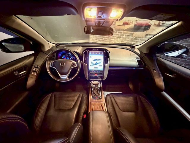 LUXGEN納智捷 U6 GT  第7張相片