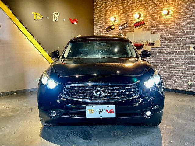 INFINITI無限 FX35  第3張相片