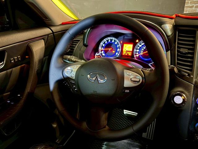INFINITI無限 FX35  第14張相片