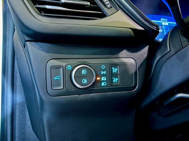 FORD福特 KUGA  第13張相片