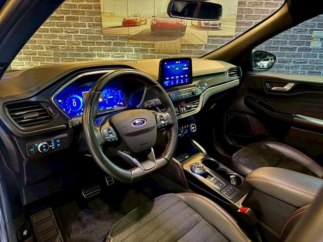 FORD福特 KUGA  第9張相片