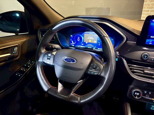 FORD福特 KUGA  第14張相片