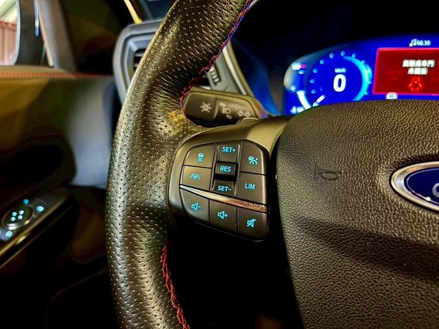 FORD福特 KUGA  第15張相片