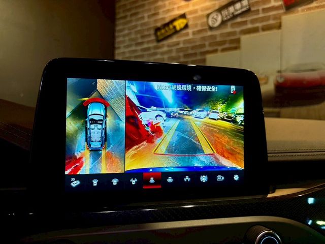 FORD福特 KUGA  第18張相片