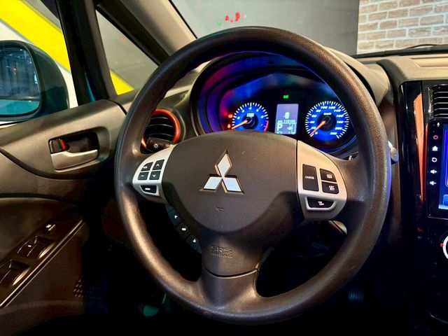 MITSUBISHI三菱 COLT PLUS  第12張相片