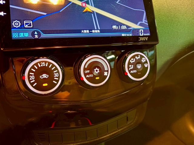 MITSUBISHI三菱 COLT PLUS  第17張相片