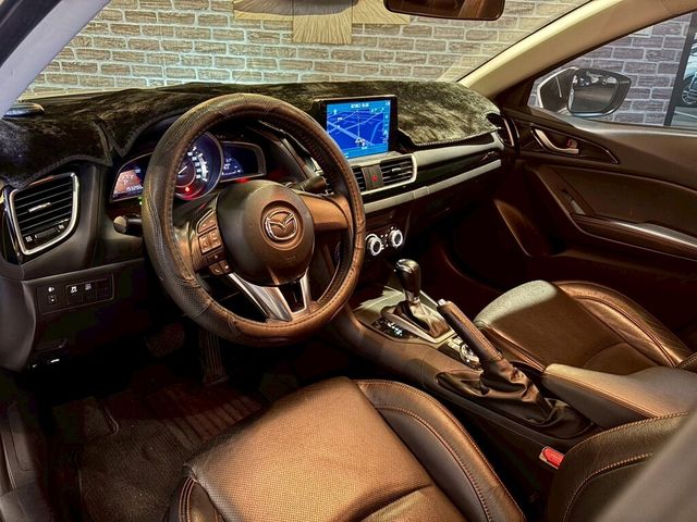 MAZDA馬自達 MAZDA 3  第9張相片