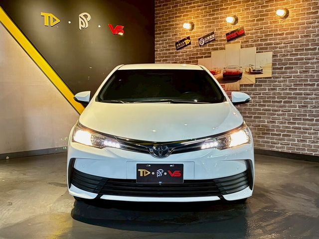 TOYOTA豐田 ALTIS  第3張相片