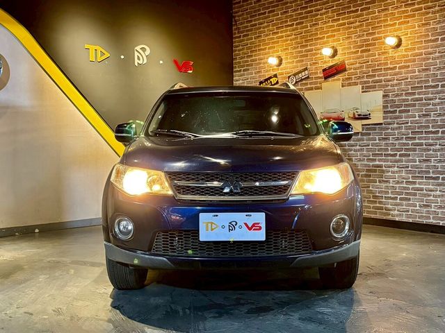 MITSUBISHI三菱 OUTLANDER  第3張相片