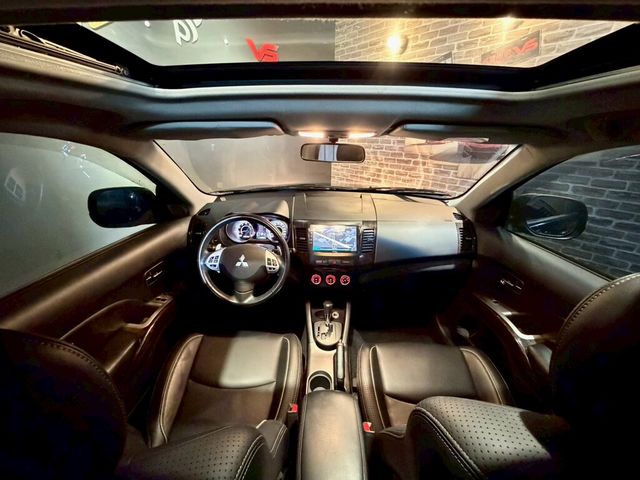 MITSUBISHI三菱 OUTLANDER  第6張相片